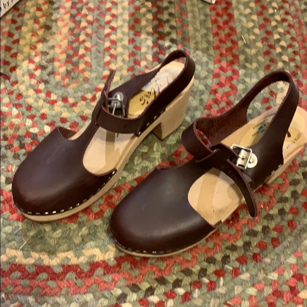 Lotta’s From Stockholm T-Strap Leather Clogs